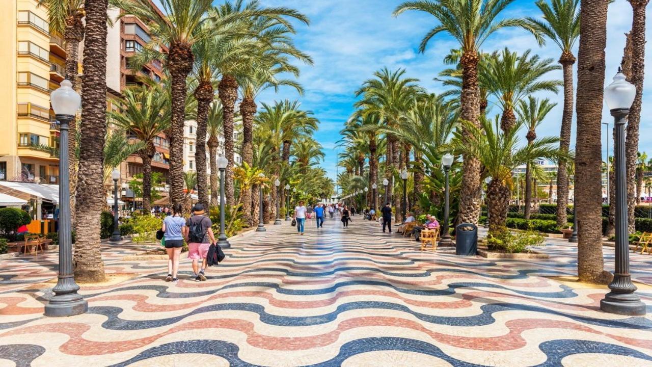 Sunny Flat With Huge Terrace! Close Downtown! Alicante Exteriör bild